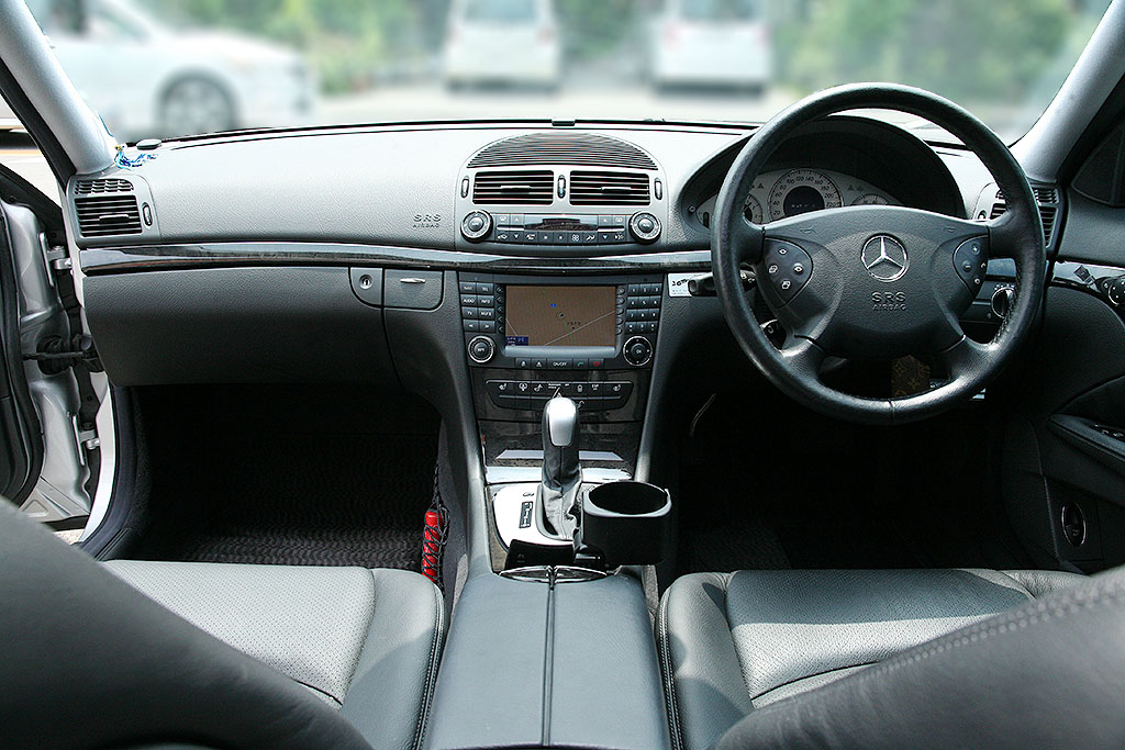 ベンツE320アバンギャルド